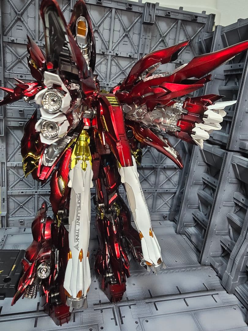 MGシナンジュ風　プラモデル全塗装