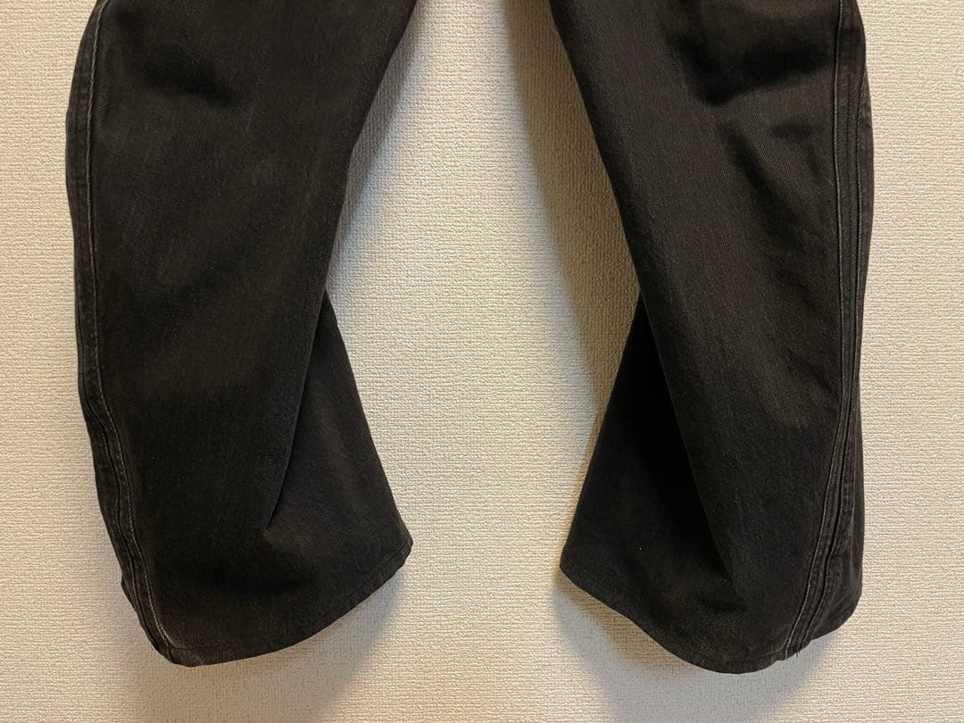 パンツ NVRFRGT 3D Twisted Wide Leg Jeans