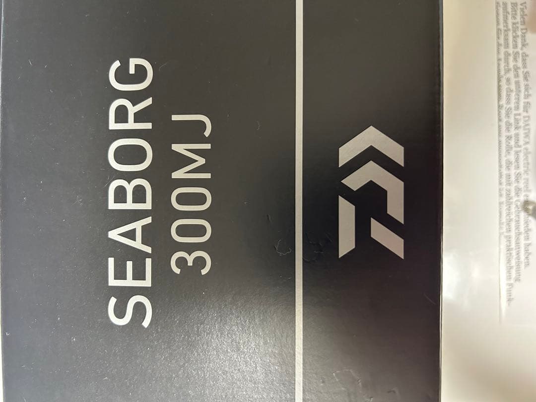 ダイワ SEABORG 300MJ 電動リール レッド