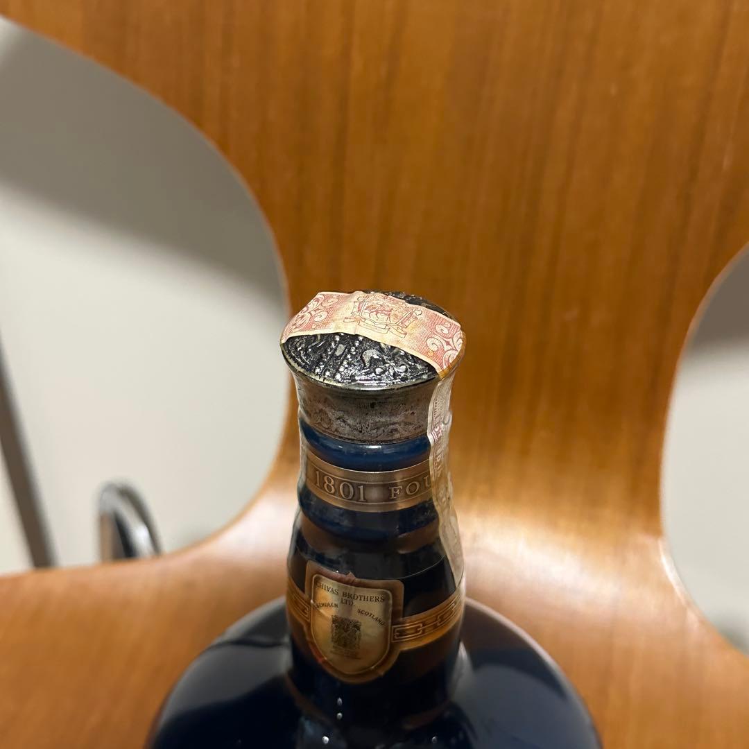 ロイヤルサルート21年　青陶器　巾着付き　スコッチ　古酒 al36