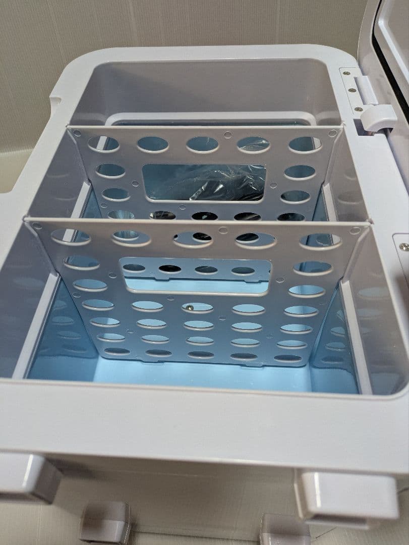 ミニ冷蔵庫 デジタル表示 2段棚付き