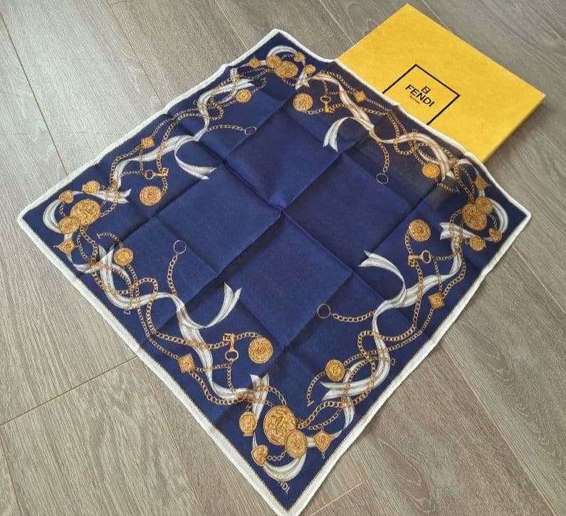 未使用 FENDI ハンカチ 9枚セット