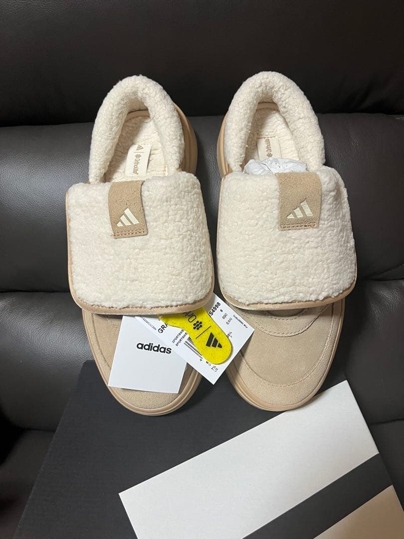 韓国　アディダス★24.5㎝★ボア付き★サンダル　warm sand おまけ