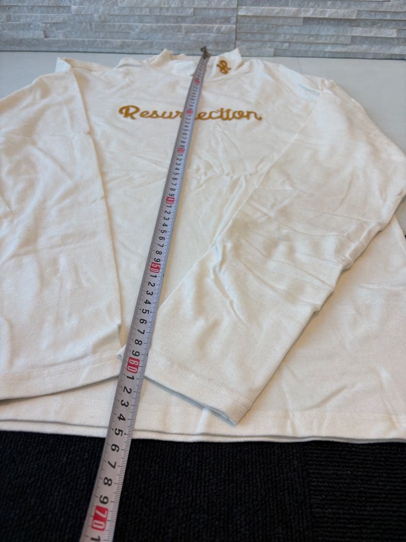 Resurrection 刺繍 ホワイト長袖 タートルネック