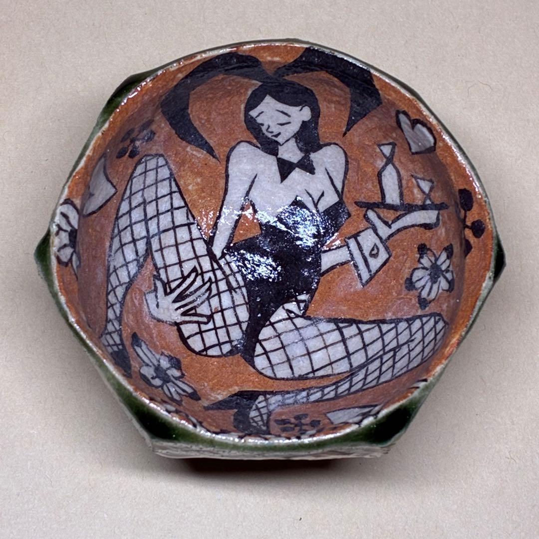 酒器 ぐい呑み 深見文紀 漫画織部 バニーガール