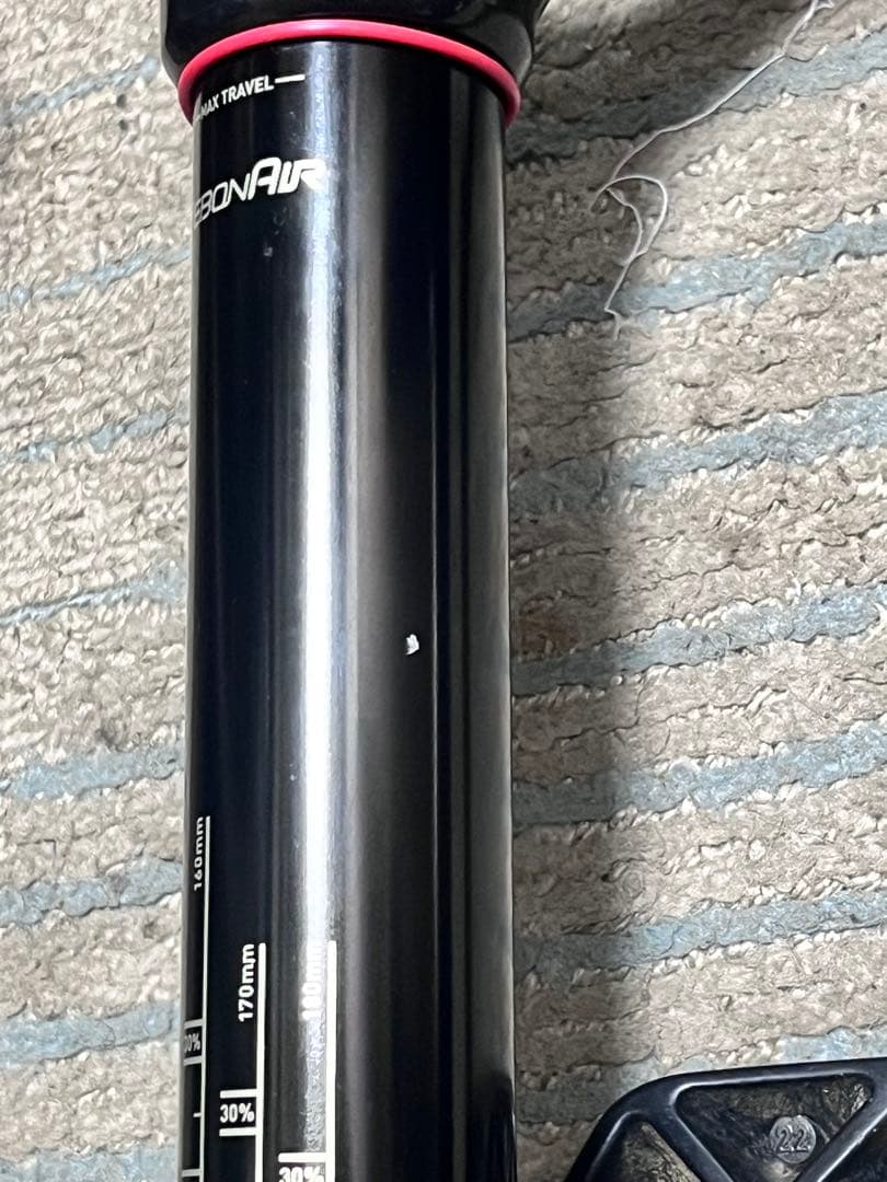 m*i様 rockshox domain
