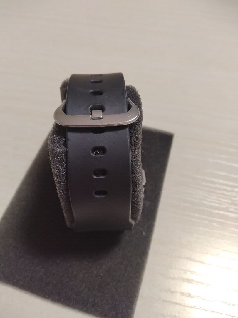 【美品】G-SHOCK　デジタル　シルバー　GM-5600