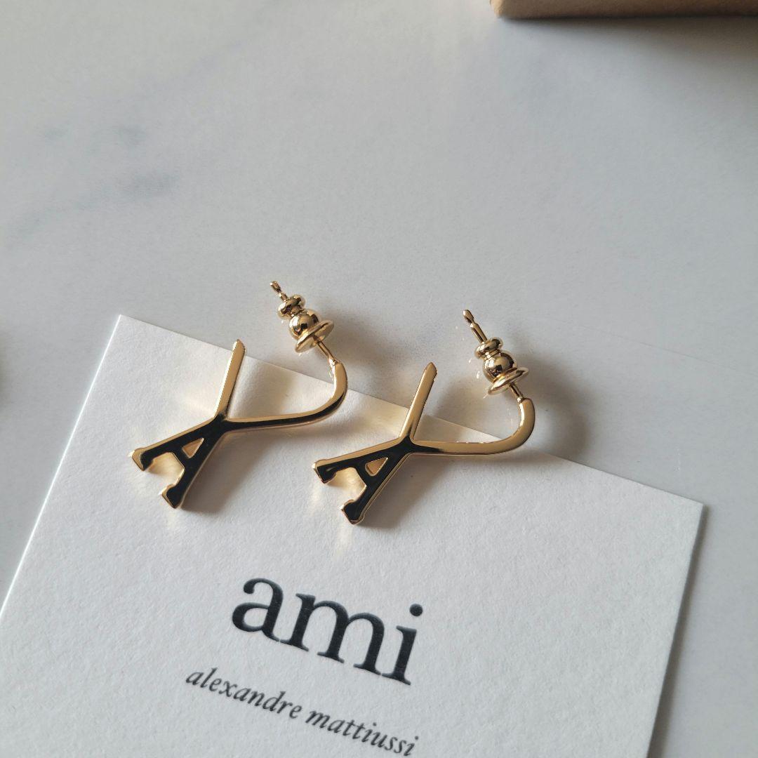 【新品未使用】AMI PARIS/ スモールフープピアス 両耳 GLD