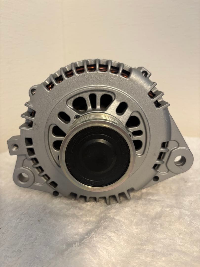 未使用品/日産セレナ他リビルトオルタネーター