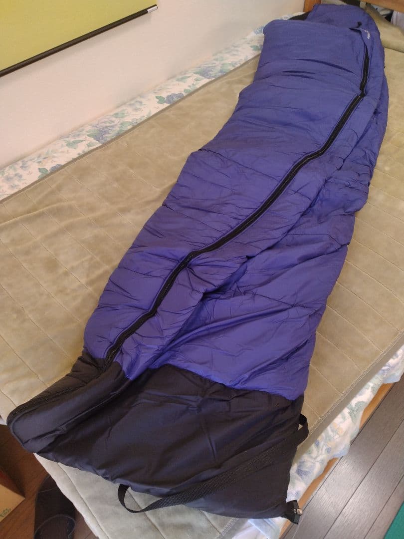 中古良品①　イスカ ISUKA Trek1000 シュラフ