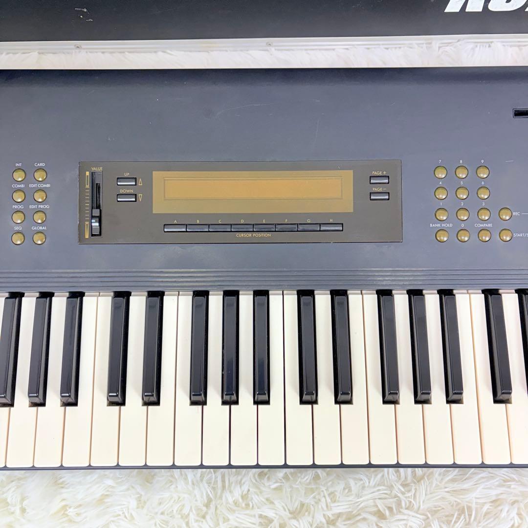 KORG M1 シンセサイザー ハードケース付き コルグ 希少 鍵盤楽器