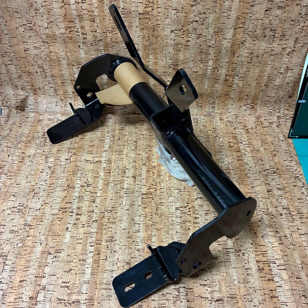 CURT トレーラーヒッチ 2inchレシーバー￼/クラス3