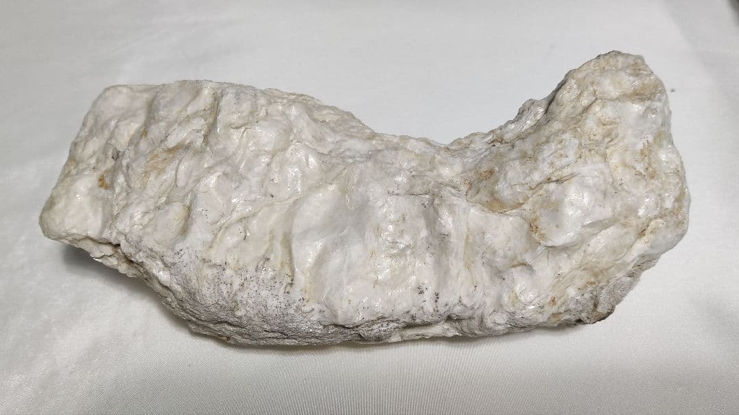 パワーストーン　天然石　原石　カルサイト(方解石)　1,229g　No.332