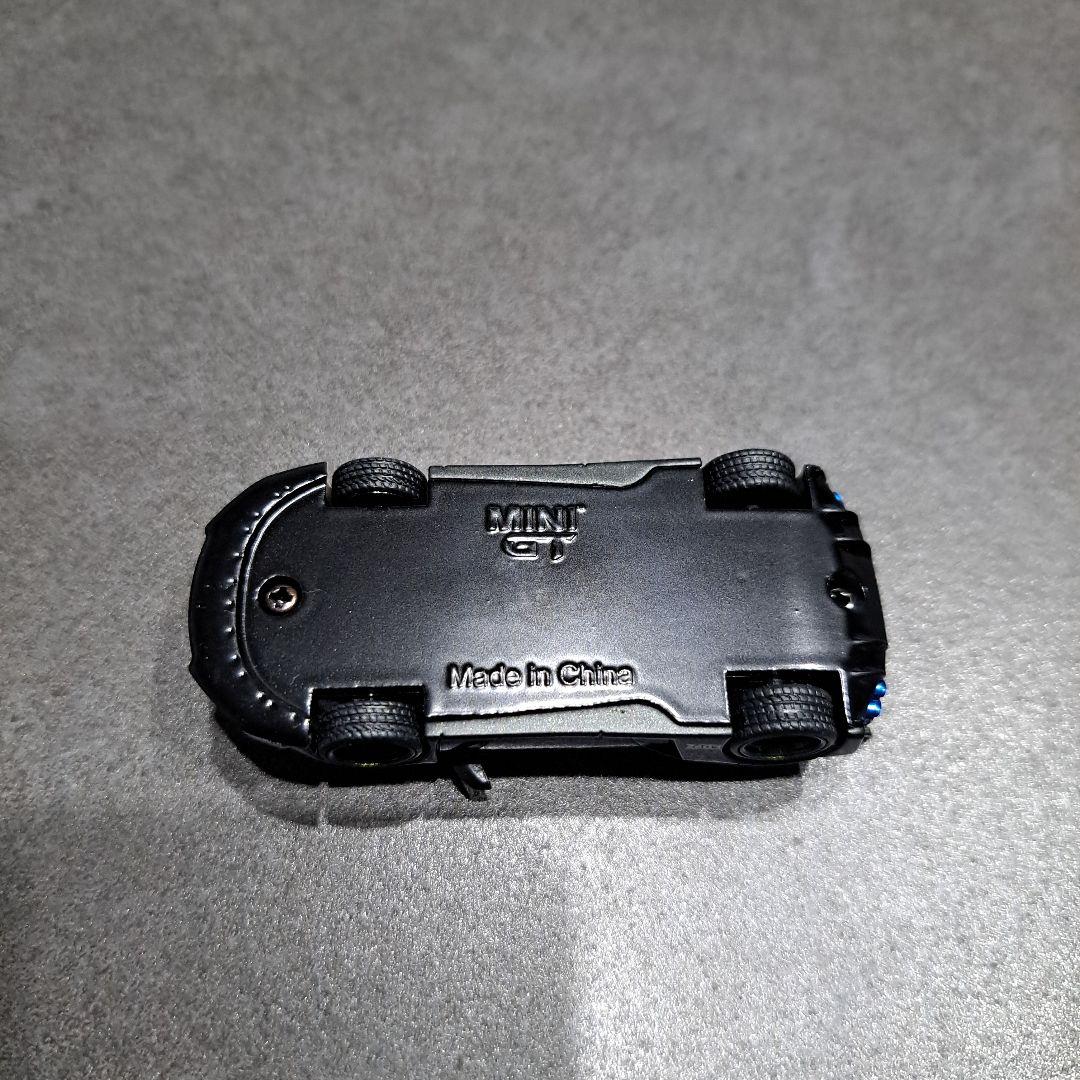 ターマックコラボMINIGT LBWKランボルギーニ ウラカン1/64マジョーラ