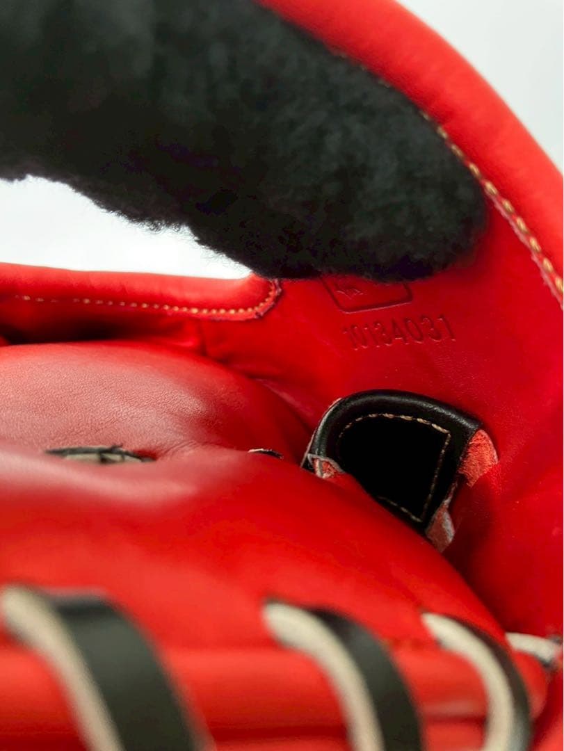 定価 64,900円　硬式 グローブ プロステイタス　日本製　内野　源田モデル