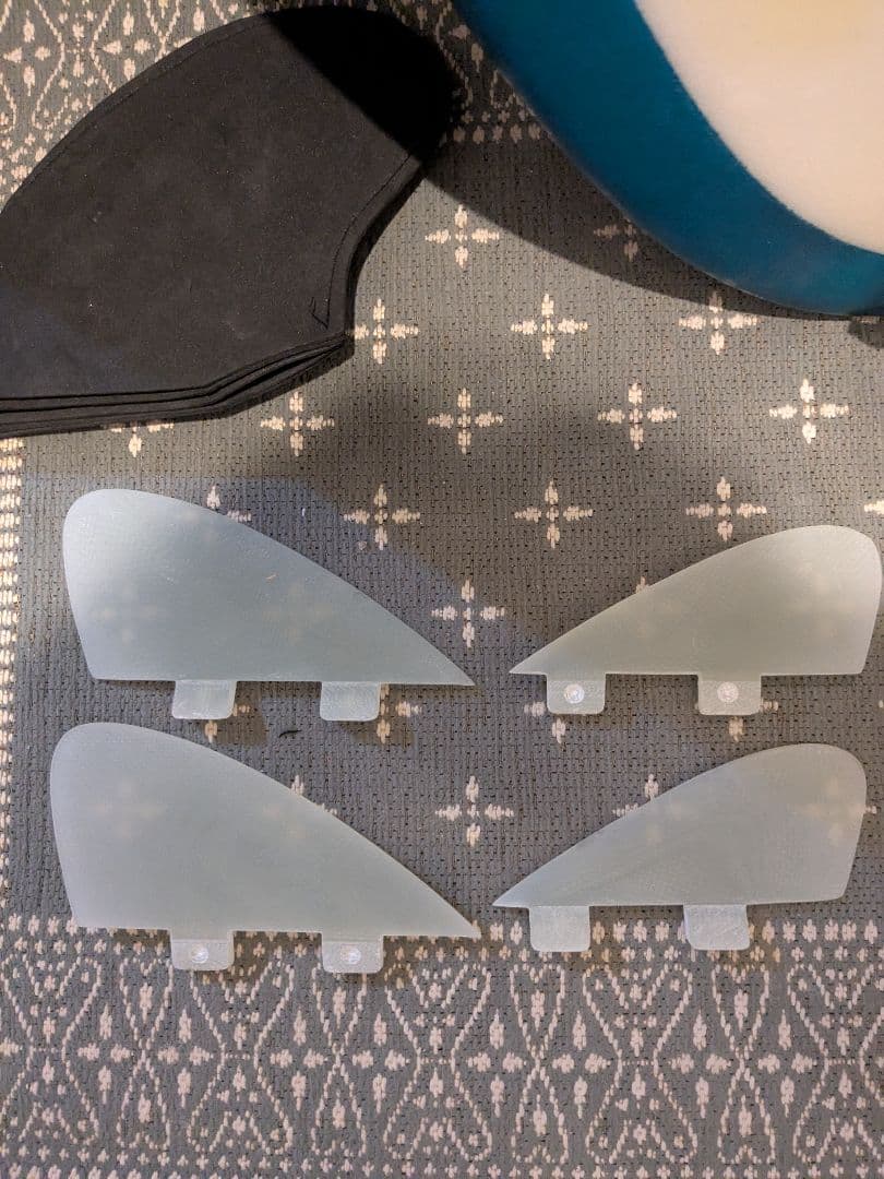 新品ボンザークアッドフィン付き✨T-STICK ミッドレングス6.5 ボンザー