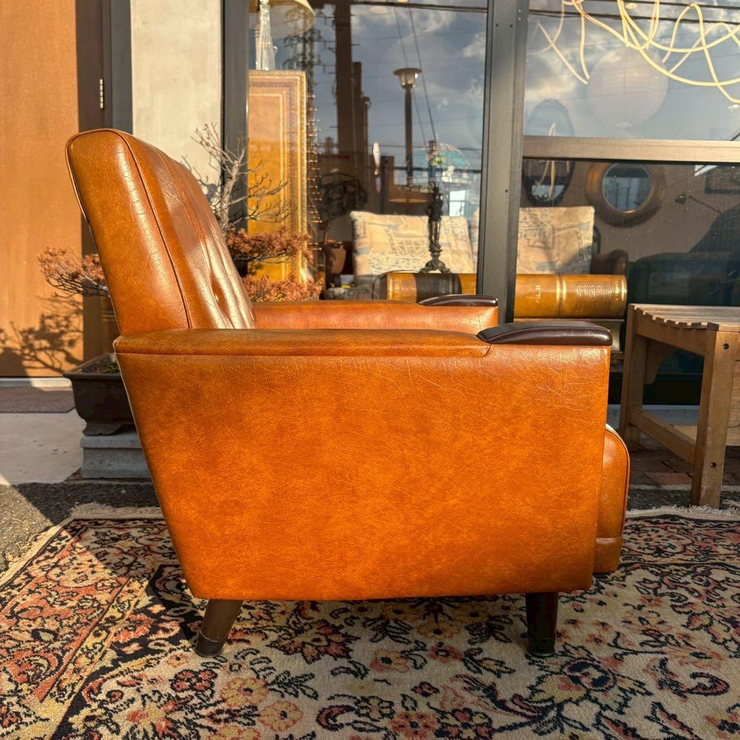 ビンテージ　レザーチェア　木製アームレスト　応接セット　1/2