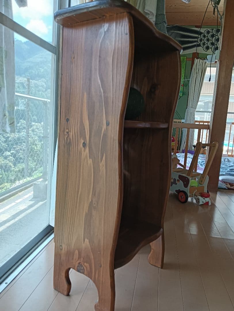 透かし棚　手作り　本立て　木製棚　国産杉