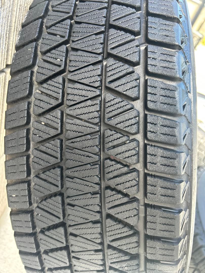 RAV4 ブリヂストン スタッドレスタイヤ4本セット　17インチ