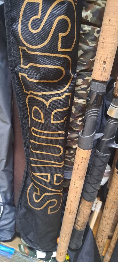 SAURUS ゴリアテ マグナムハスキー 雷魚77 雷魚ロッド