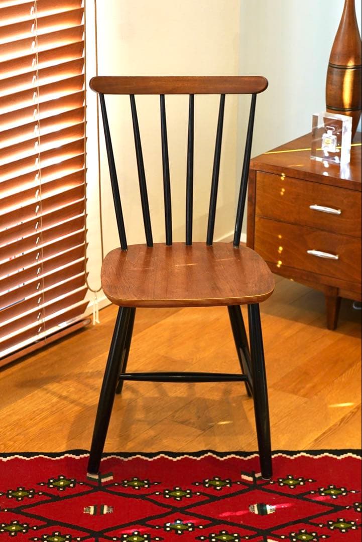 ヴィンテージスポークバックチェア