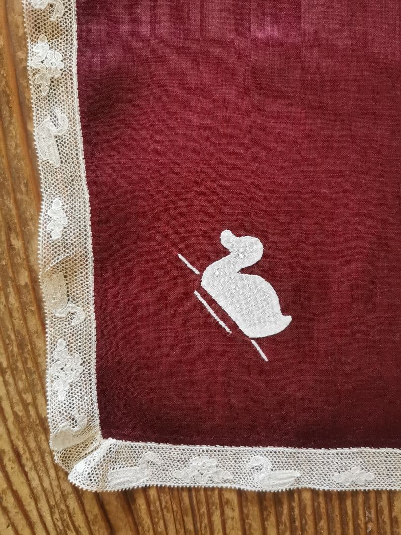 アンティーク 家鴨アップリケ刺繍 繊細な水鳥＆水草花アランソンレース クロス β