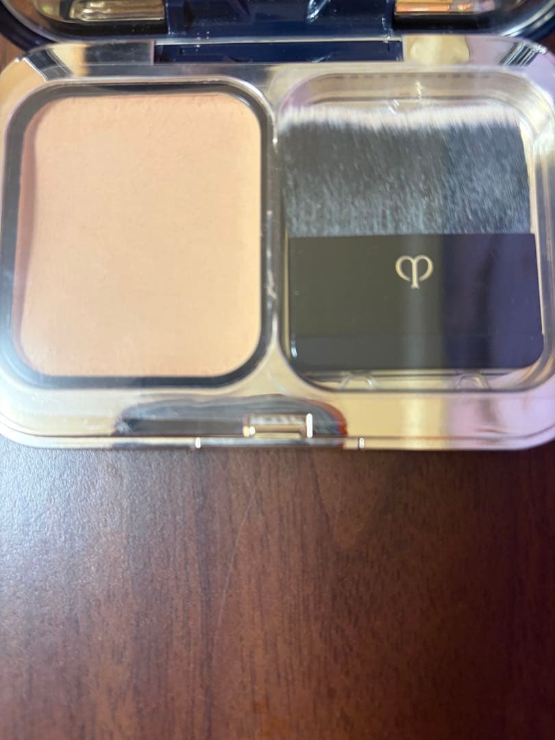 クレドポーボーテ　タンプードルエクラⅡ　パウダーファンデーション