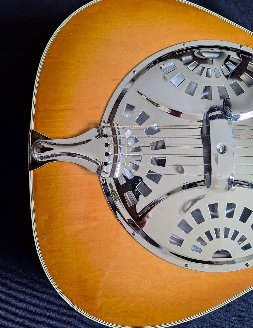 GRECO D-800 ? リゾネーター ギター