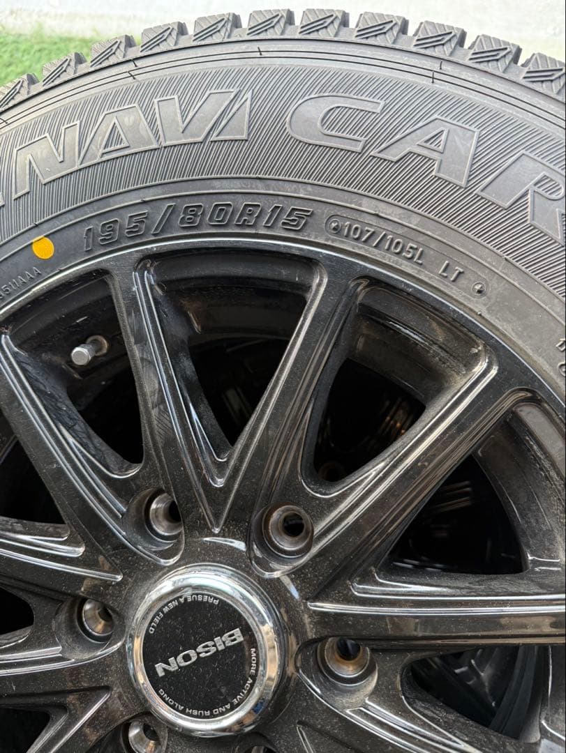 美品　ハイエーススタッドレスタイヤホイールセット195/80R15