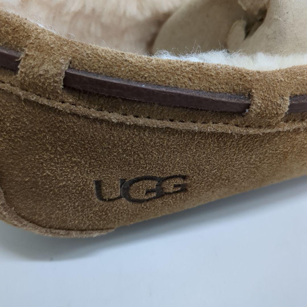 ●8/0121x17 UGG アグ スリッポン モカシン ダコタ ブラウン