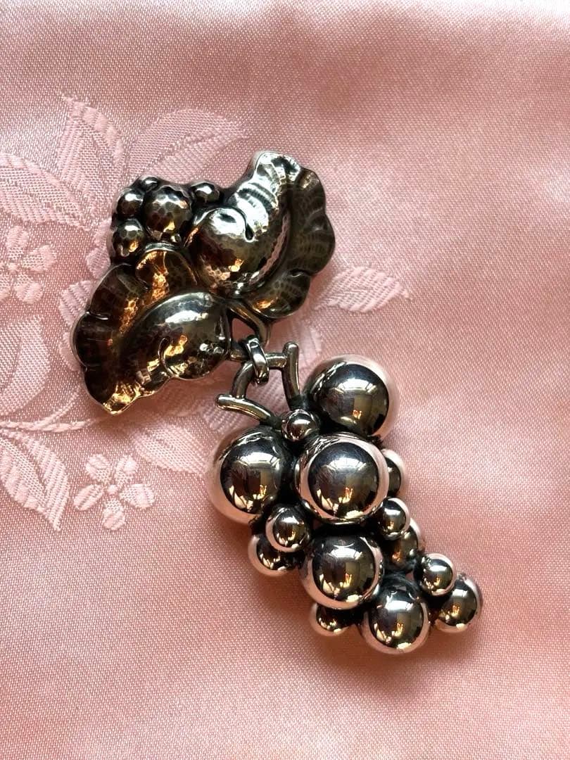 ジョージジェンセン　ブローチ2種類