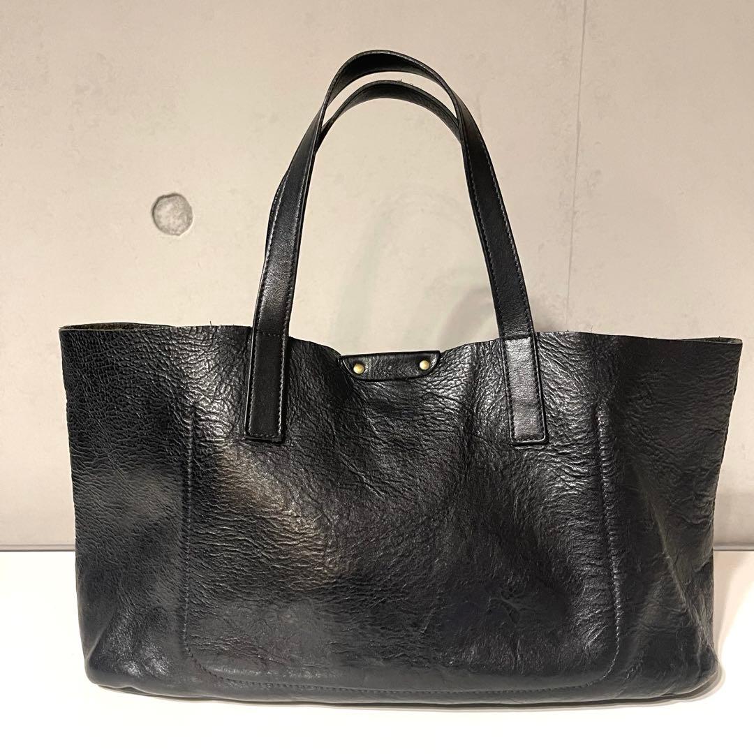 ILBISONTE イルビゾンテ　ハンドバッグ　レザー　ブラック　エンボスロゴ