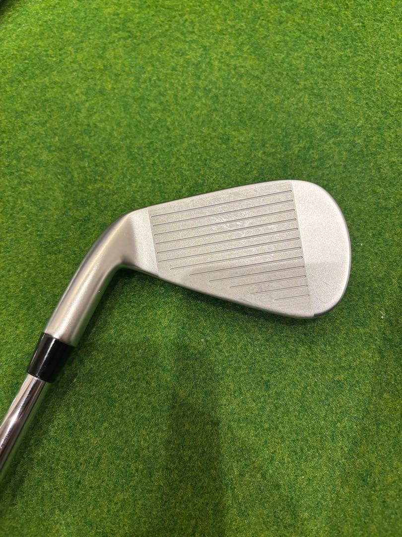 SRIXON ZX4 4番アイアン