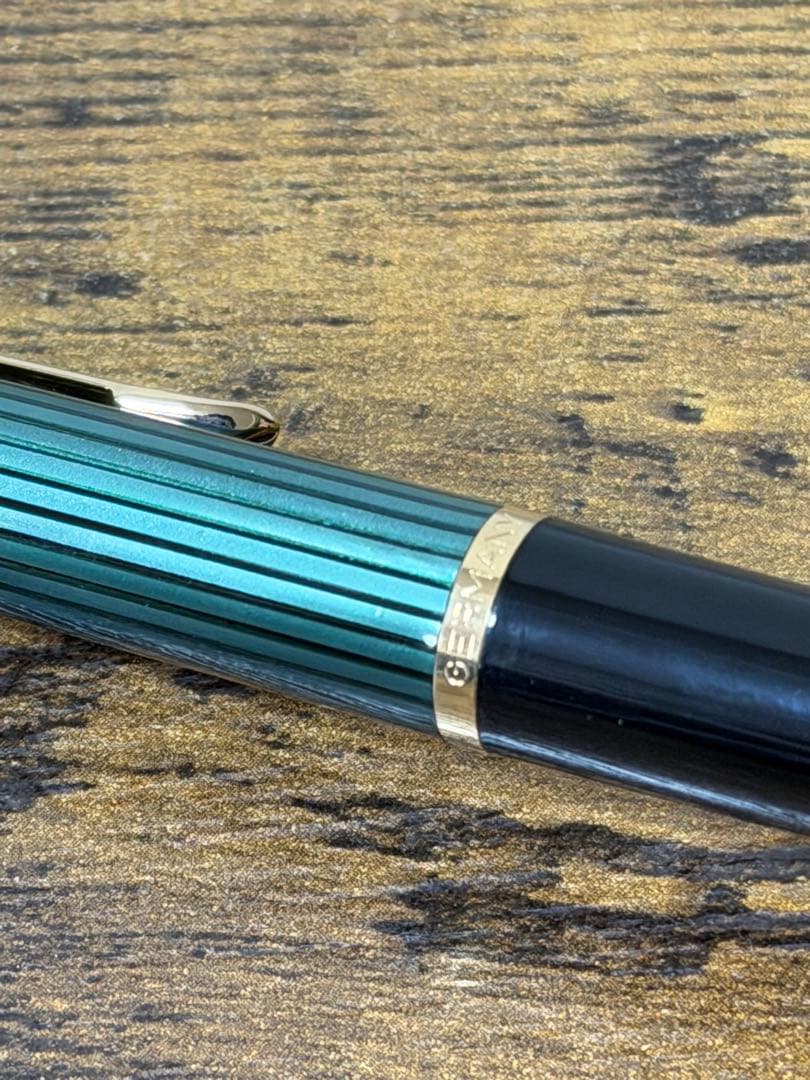 未使用に近い　K400 緑天冠　ペリカン　スーベレン　　ボールペン　M ドイツ製