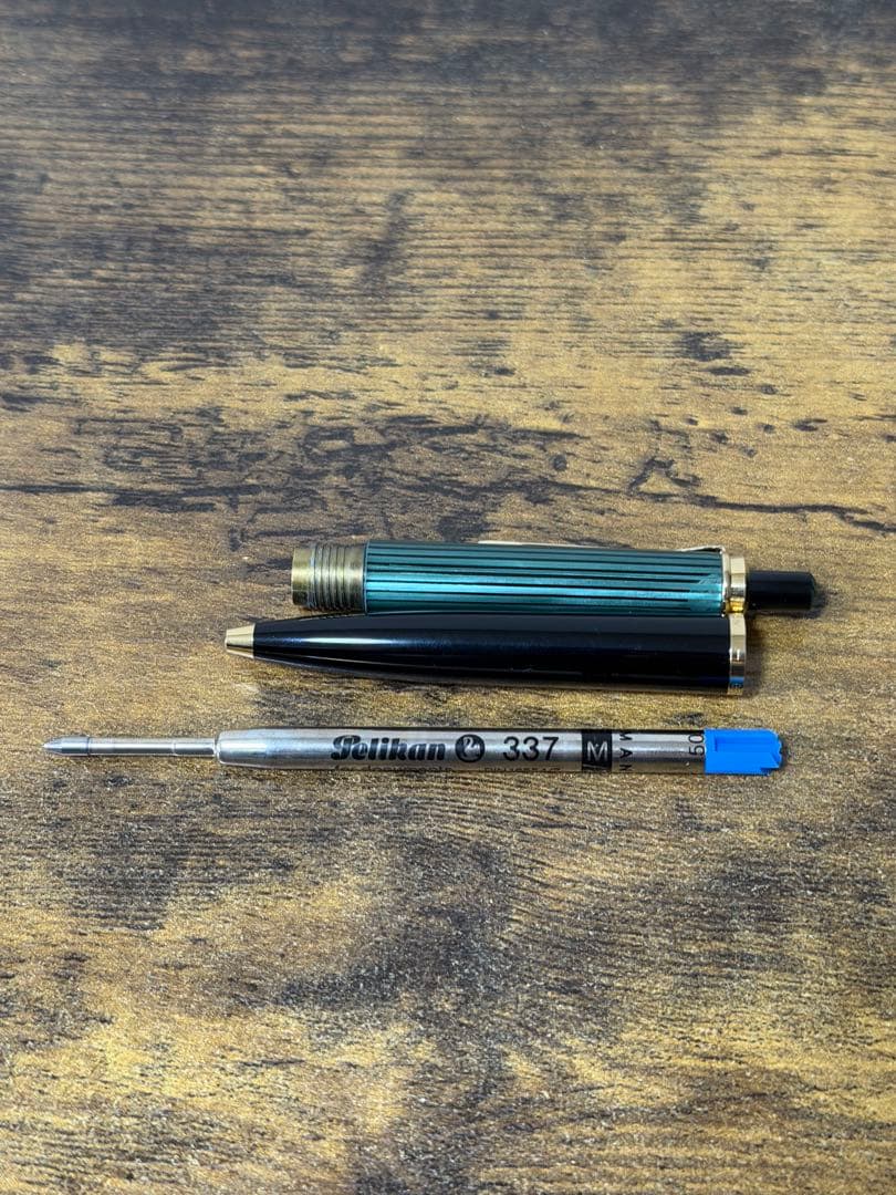 未使用に近い　K400 緑天冠　ペリカン　スーベレン　　ボールペン　M ドイツ製