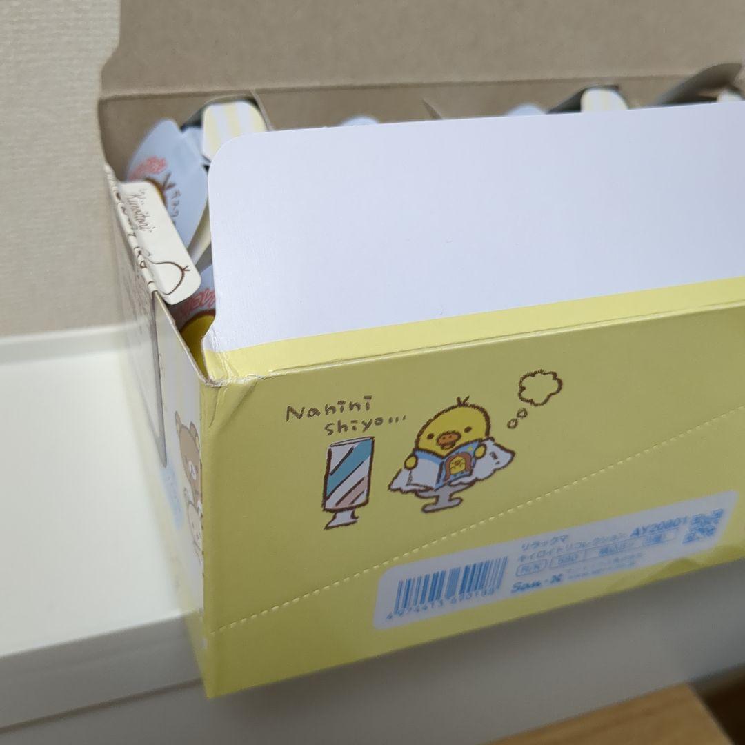 キイロイトリ　コレクション　デスクの上で大活躍