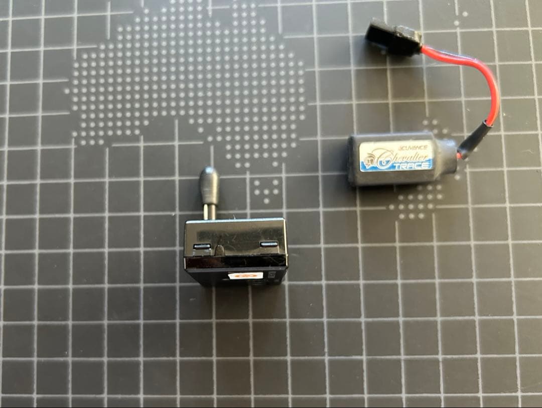 Futaba R334SBS-E とアキュバンスシュバリエトレイスのセット