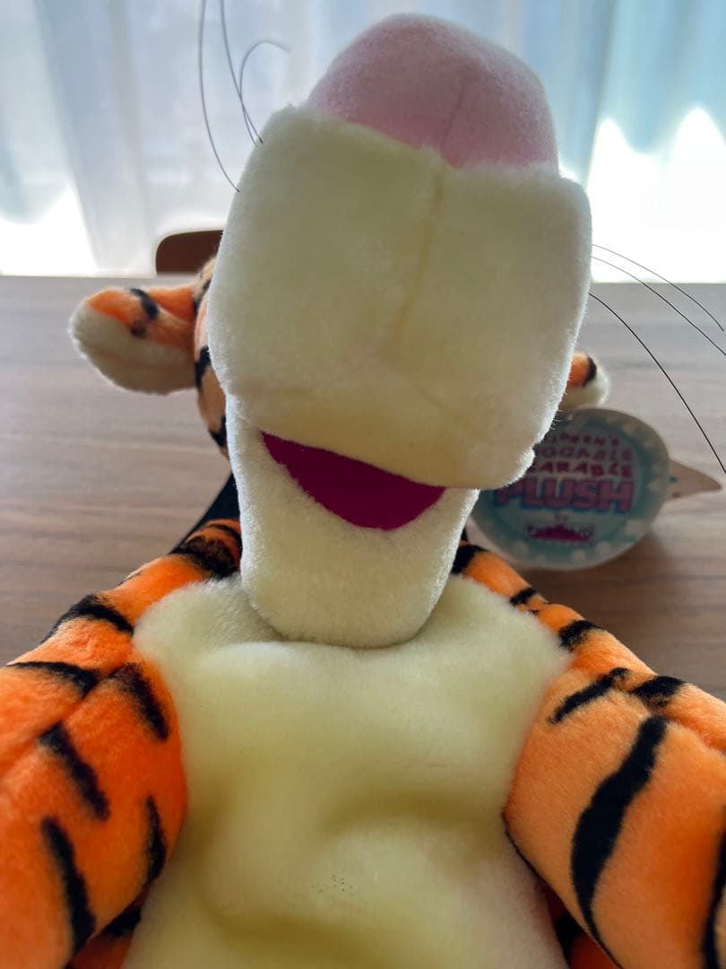 ティガー リュック型ぬいぐるみ 約30cm