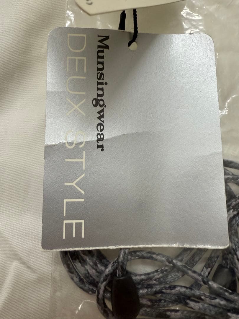 【新品未使用品】Munsingwear ゴルフウェア　レディース　ショートパンツ