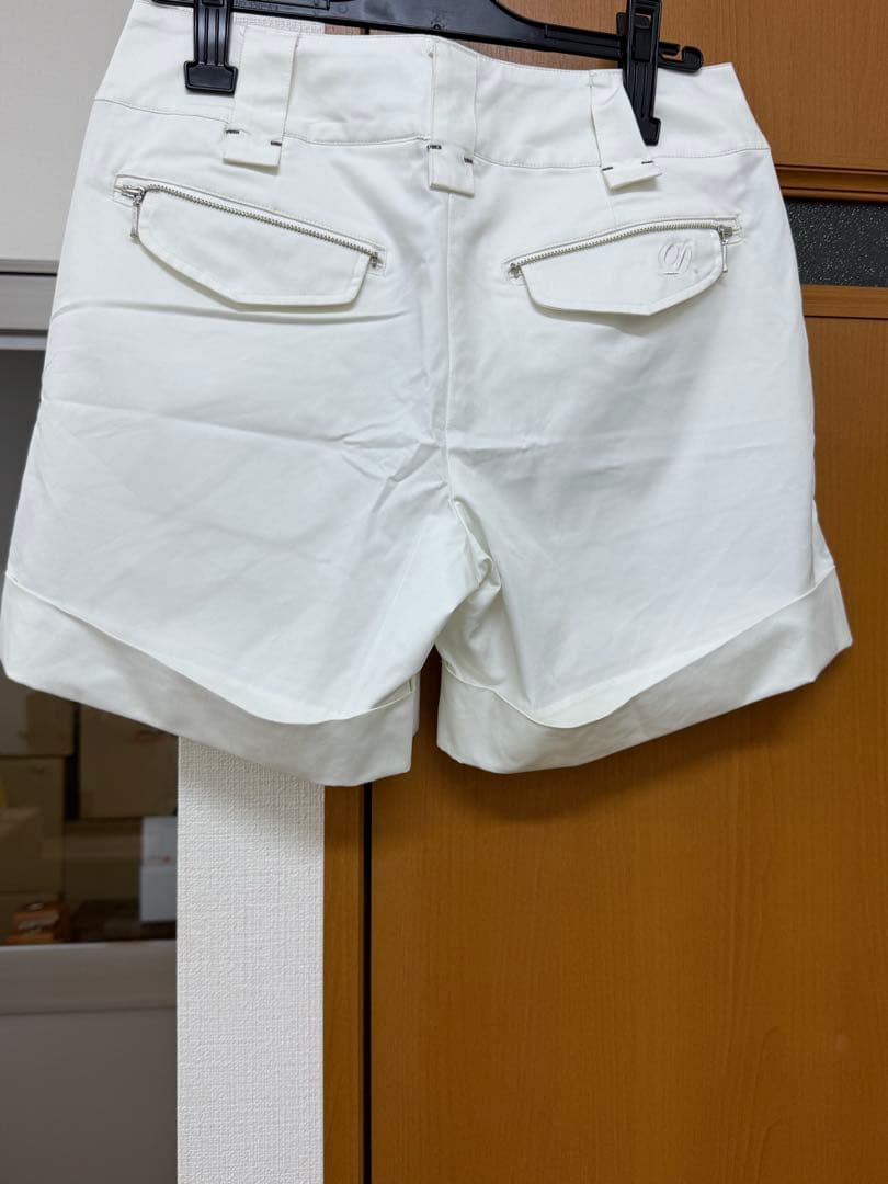 【新品未使用品】Munsingwear ゴルフウェア　レディース　ショートパンツ