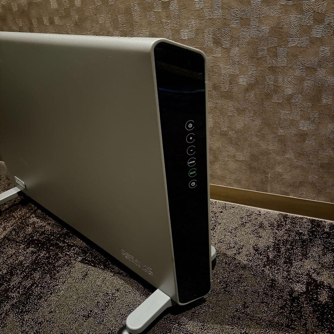 DeLonghi デロンギ HXJ60L12 コンベクターヒーター 美品