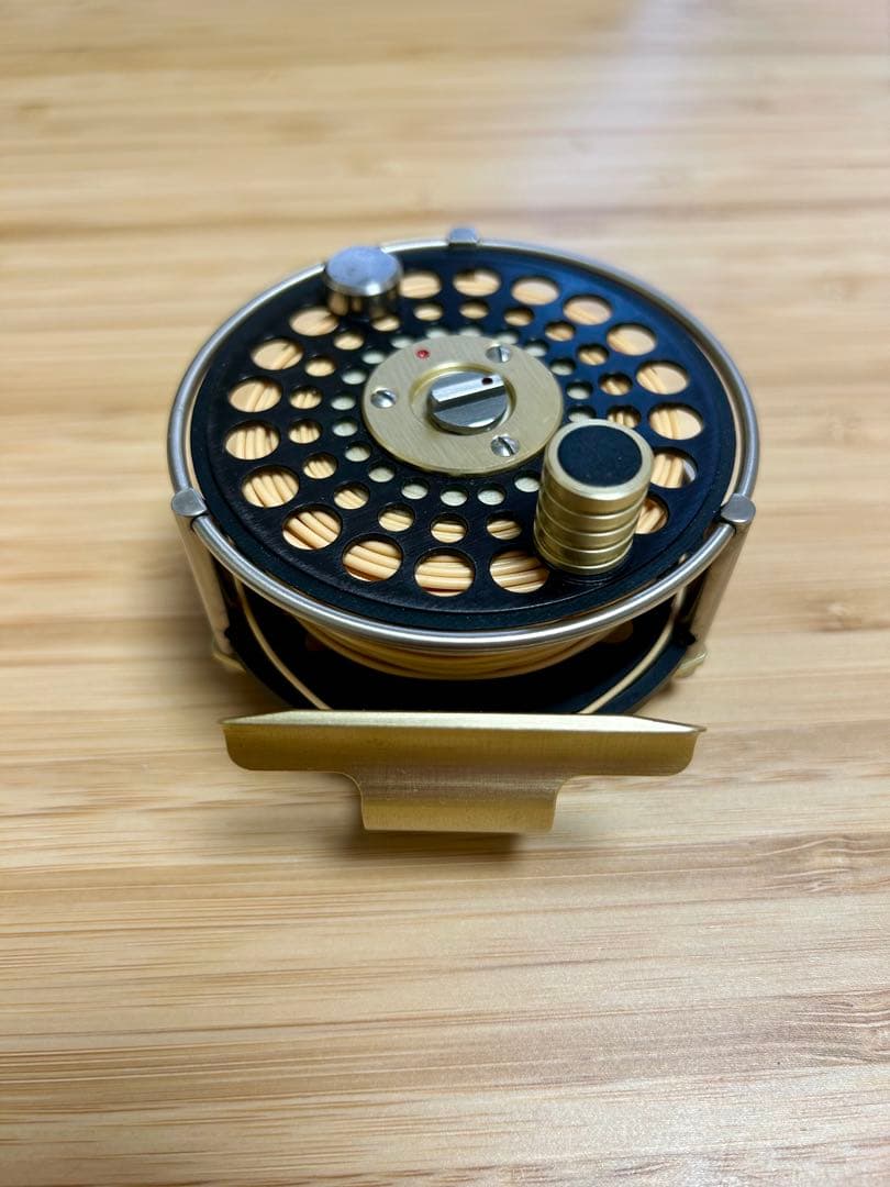 アリハートフライリールF2