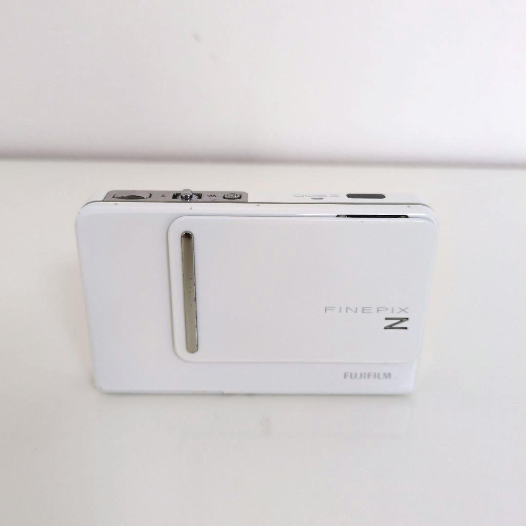 FUJIFILM FINEPIX Z300 ホワイト　デジタルカメラ充電器つき