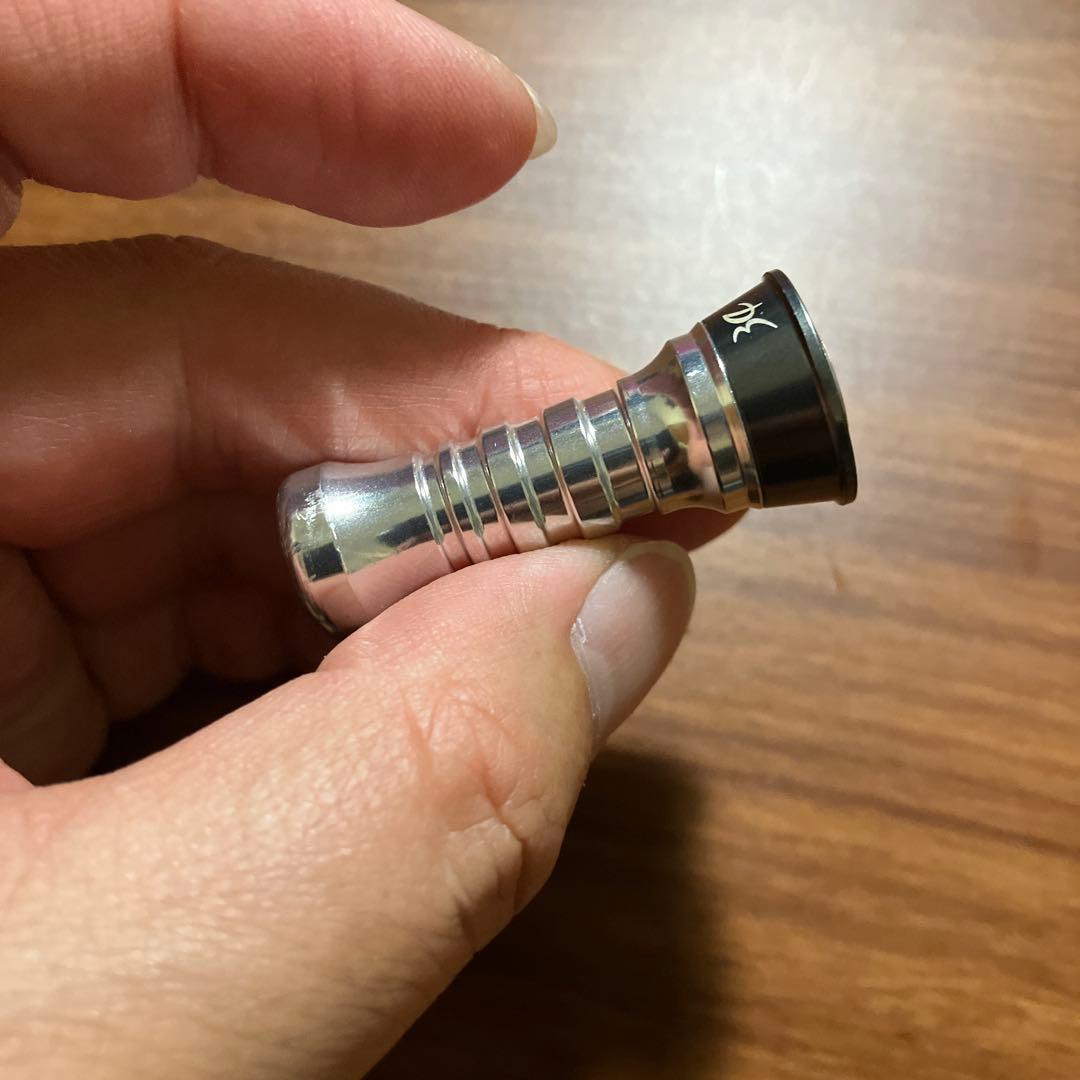 美品　ダイワ用　DLIVE カスタムハンドル　のみ