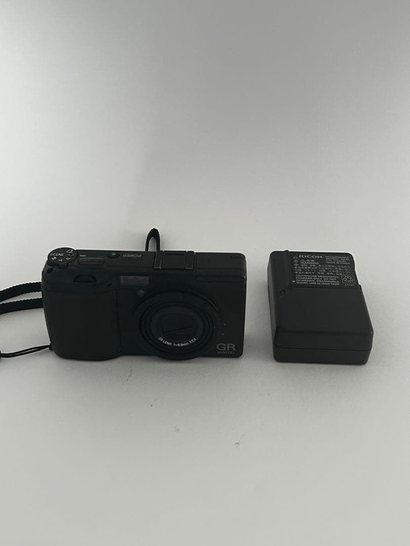 RICOH GR DIGITAL 初代