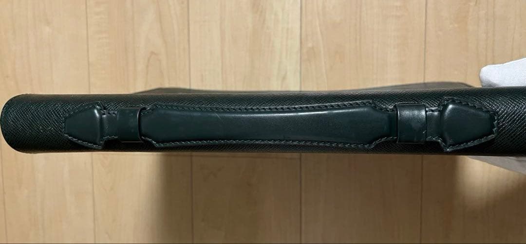 m*o様 ルイヴィトン タイガ セルヴィエット クラド M30074 鍵×2