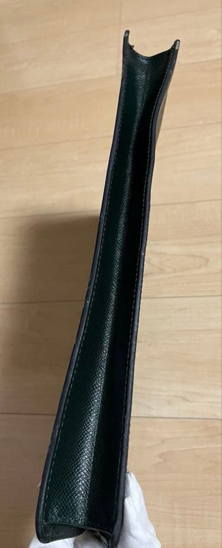 m*o様 ルイヴィトン タイガ セルヴィエット クラド M30074 鍵×2