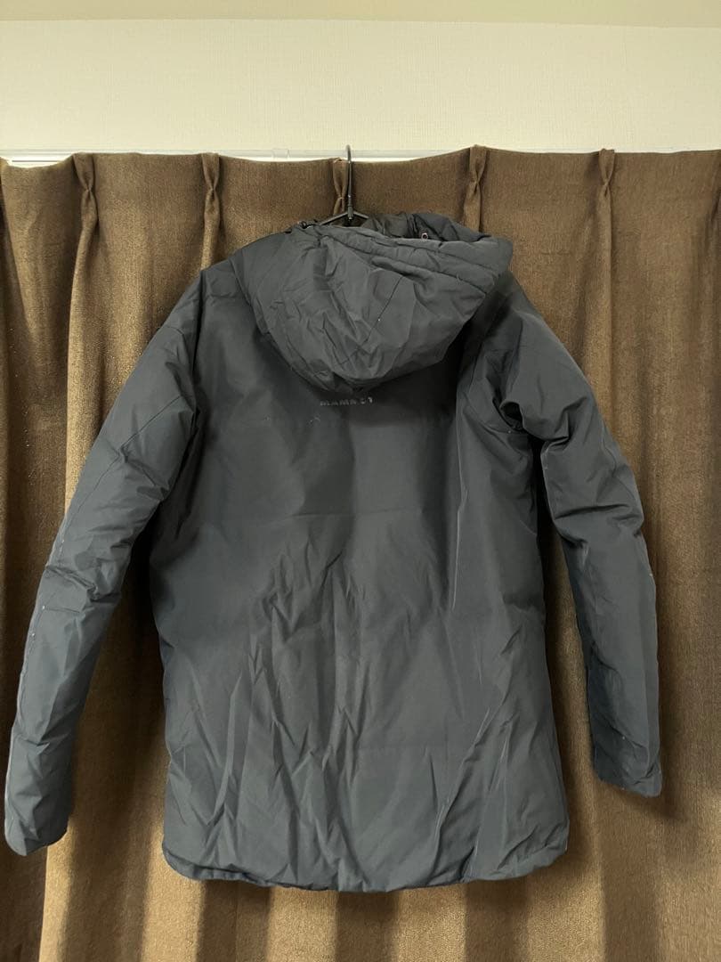 MAMMUT 黒 ダウンジャケット フード付き