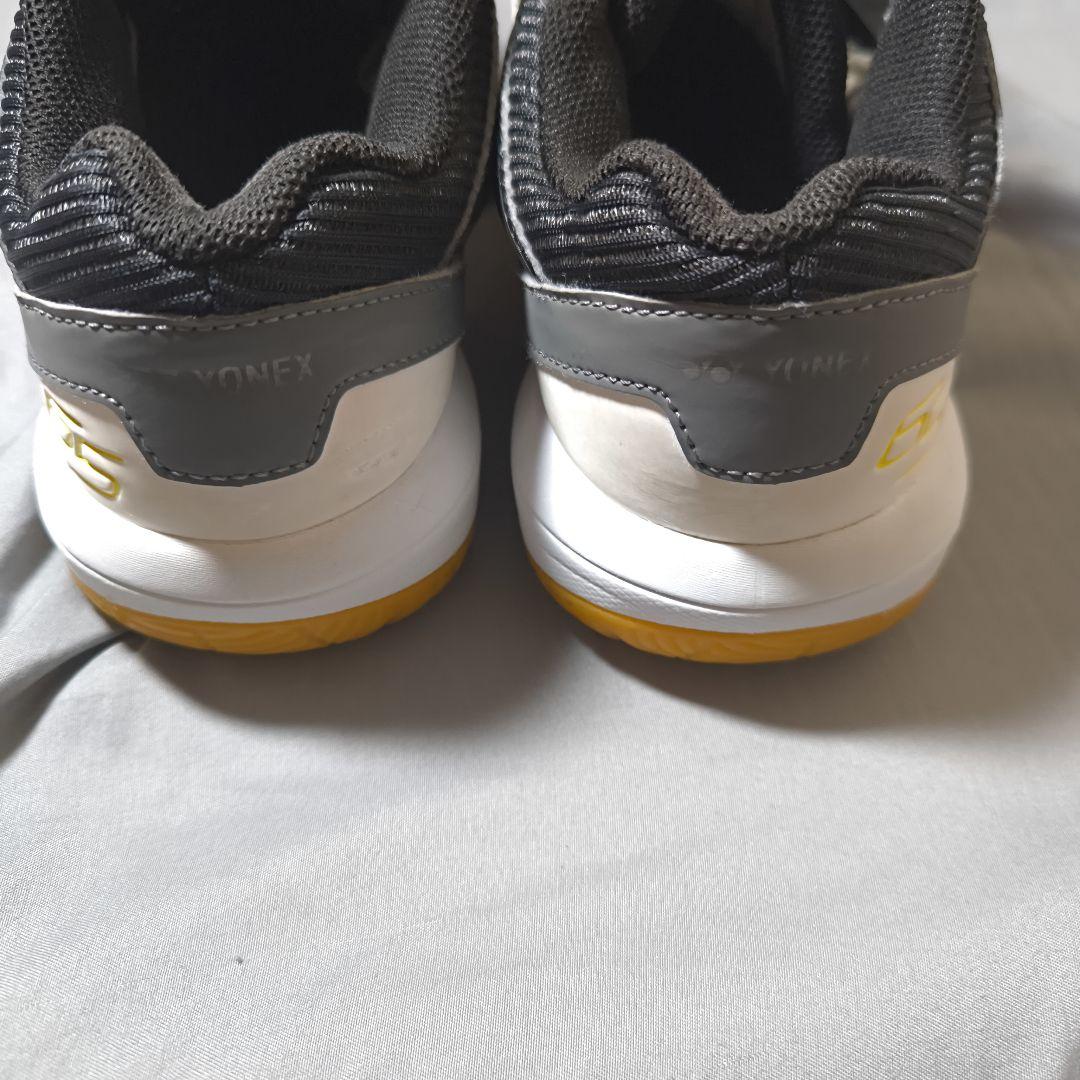 美品！YONEX バドミントンシューズ　65Z　25.0cm