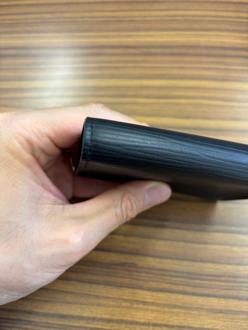 LOUIS VUITTON ブラックレザー名刺入れエピ